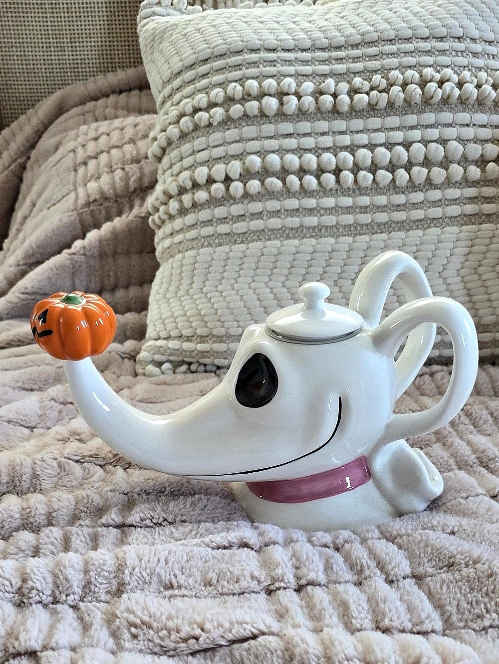 Disney The Nightmare Before Christmas Zero Head Ceramic Teapot White & Pink